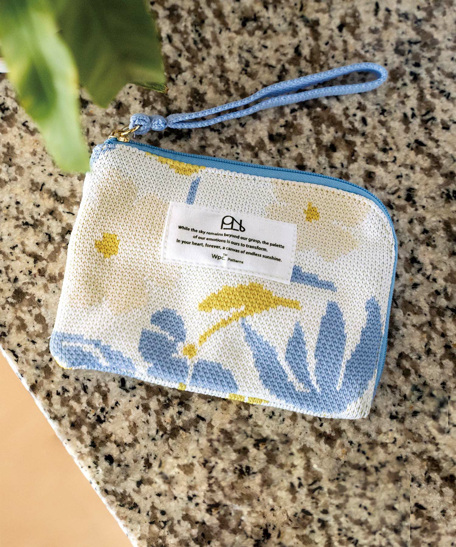 000000001909-19-l.jpg?t=